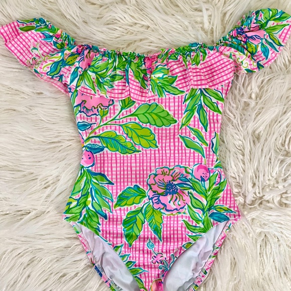 Lilly Pulitzer "One piece swim suit Lilly Pulitzer in Don't Stop BeLeafing" - Picture 2 of 6
